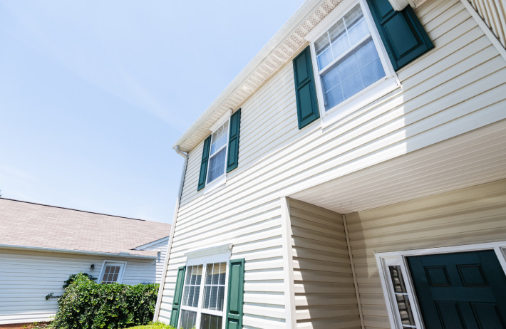 Siding Repair Contractors Near You - Compare Real-Time Quotes